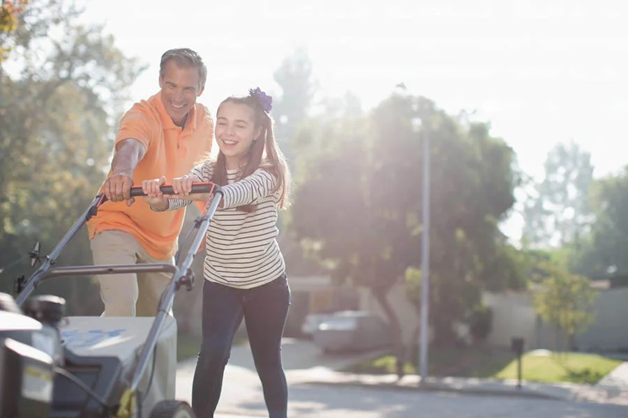 battery powered electric lawn mowers